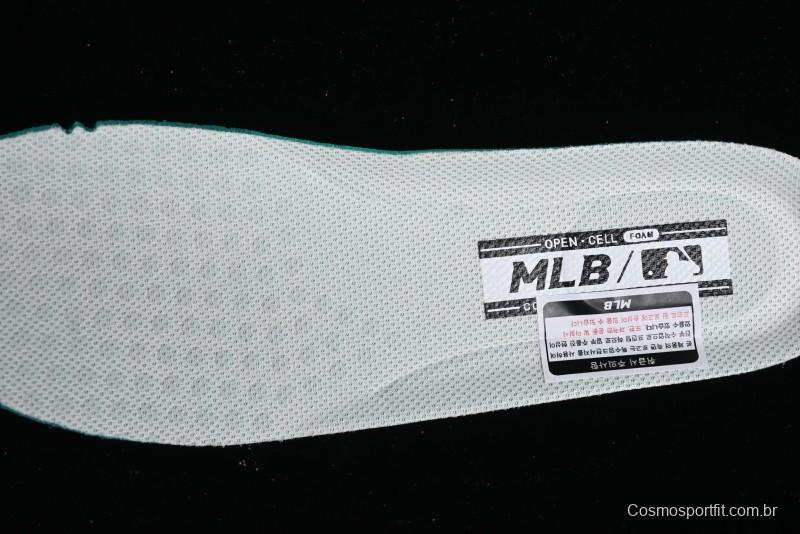 MLB Chunky Liner Basic New York Yankees Thick Sole Casual Sneakers with 6cm Height Increase - 3ASXCLR3N50WHS